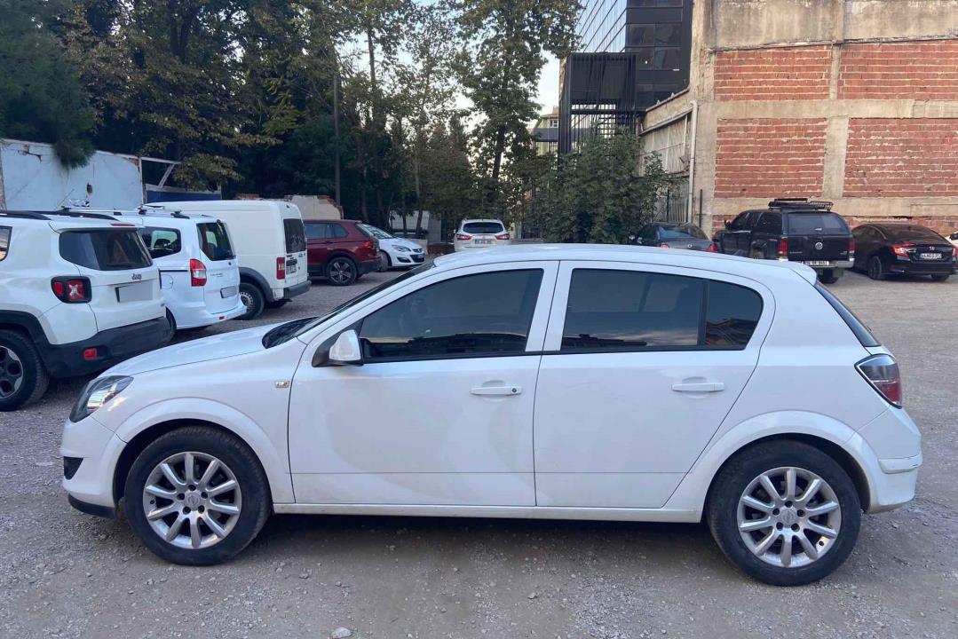 2013 OPEL ASTRA 1.6 ESSENTIA LPG